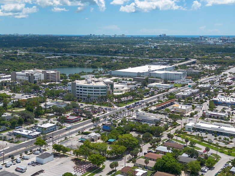 2790 Broward Blvd, Fort Lauderdale, FL for sale - Building Photo - Image 3 of 11