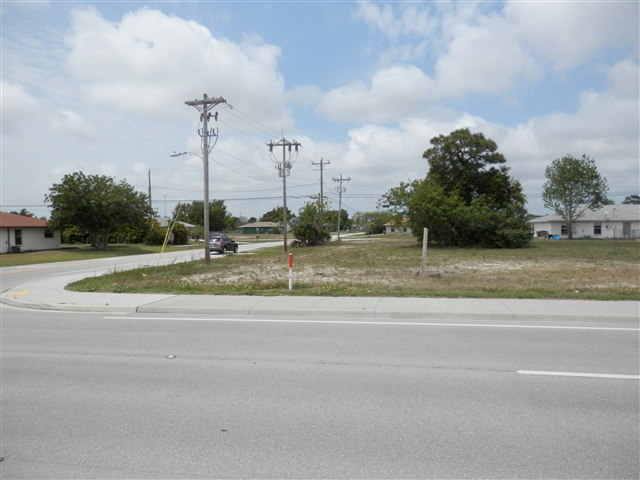 1820 Santa Barbara Blvd, Cape Coral, FL for sale - Building Photo - Image 3 of 6