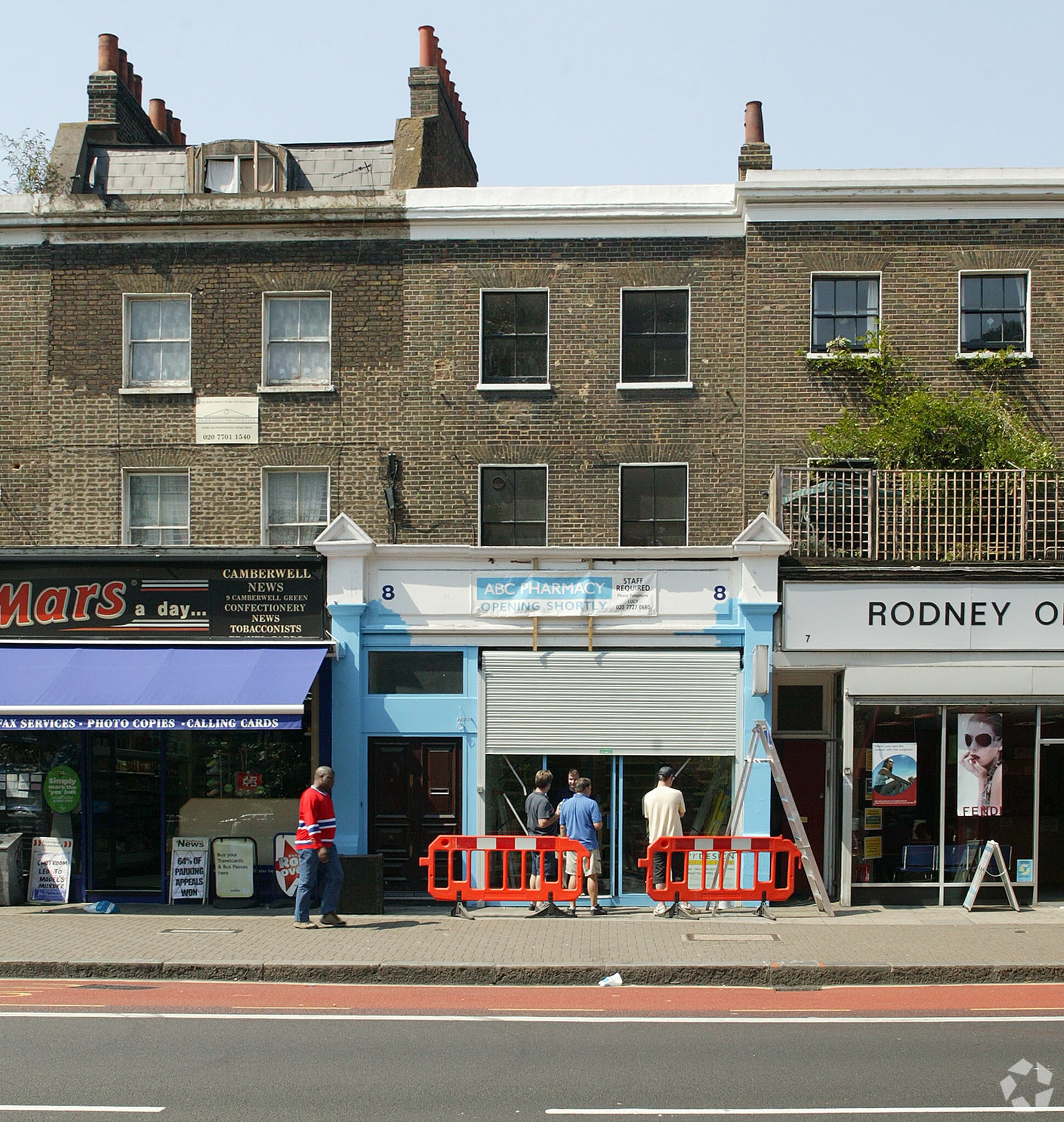 8 Camberwell Green, London for sale Primary Photo- Image 1 of 1