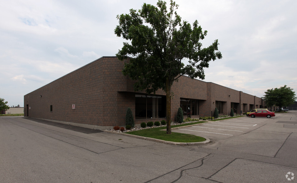 3182 Orlando Dr, Mississauga, ON for lease - Building Photo - Image 2 of 2