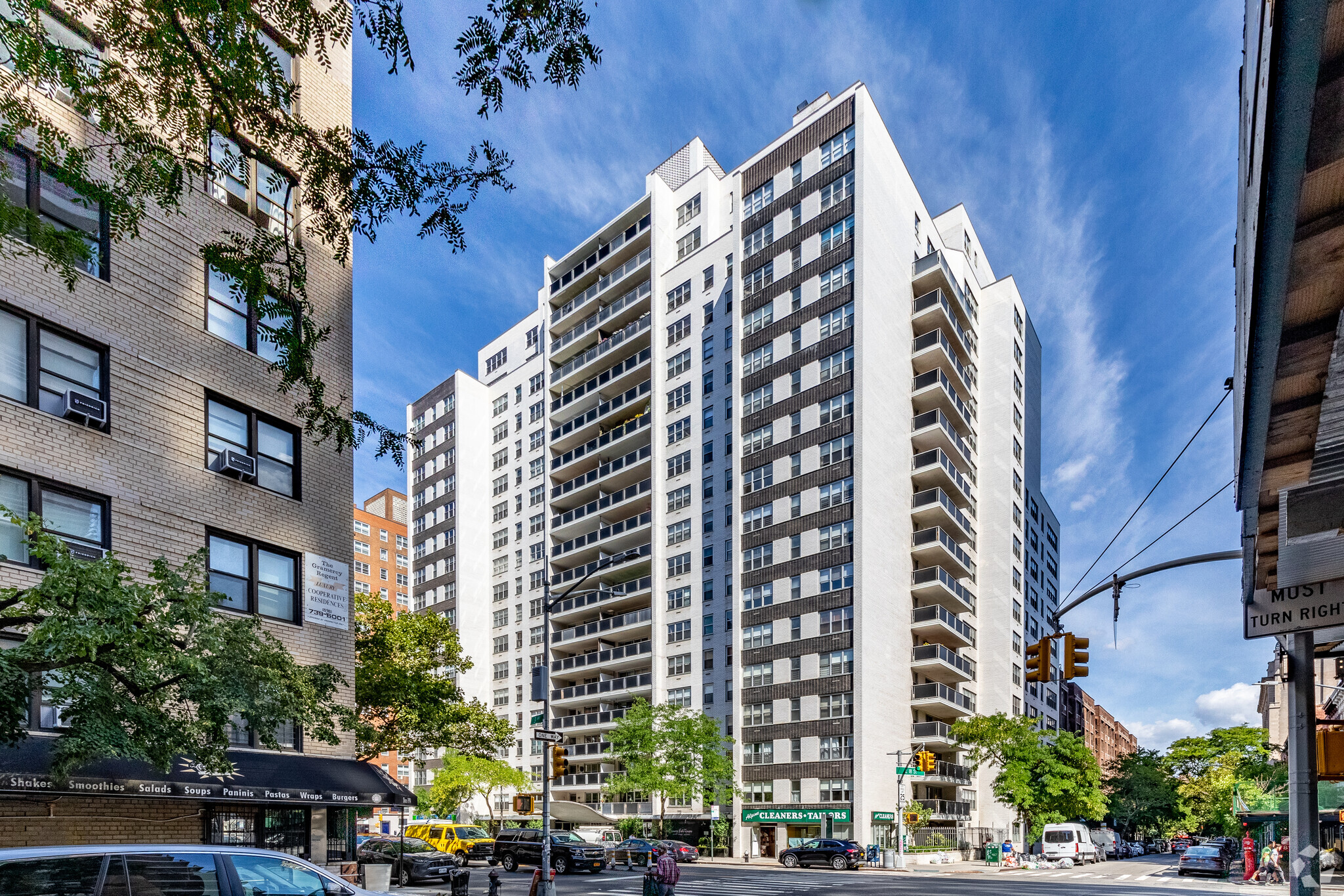 205 3rd Ave, New York, NY for lease Primary Photo- Image 1 of 13