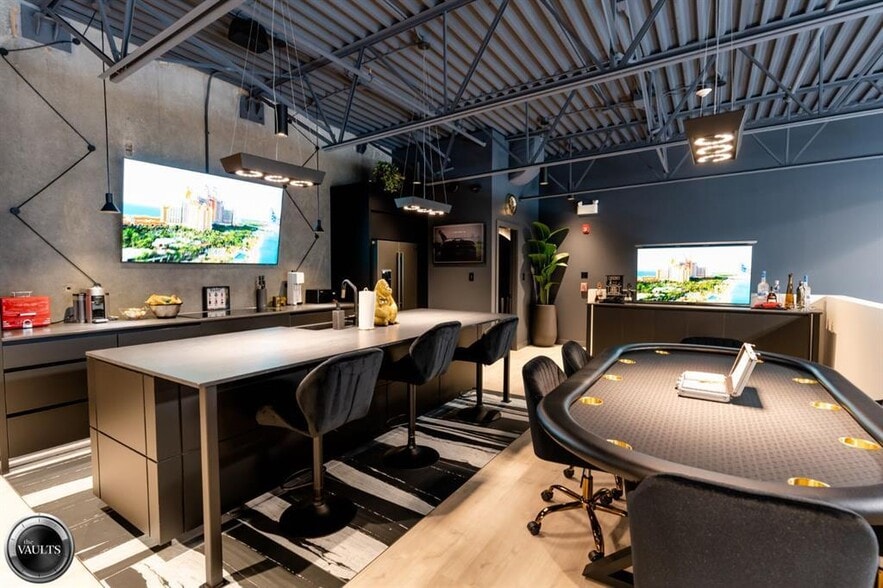 1750 120 Av NE, Calgary, AB for sale - Interior Photo - Image 2 of 5