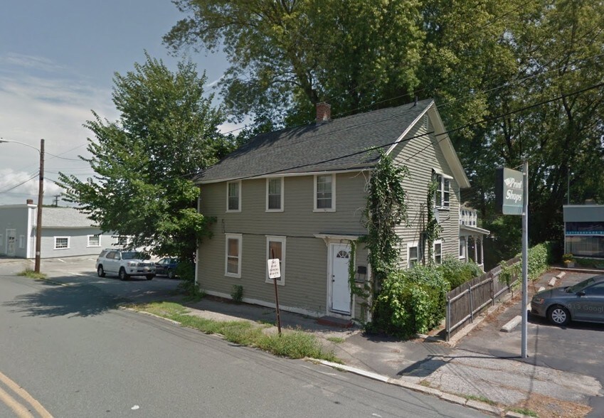 68 Cliff St, East Greenwich, RI for sale - Primary Photo - Image 1 of 1