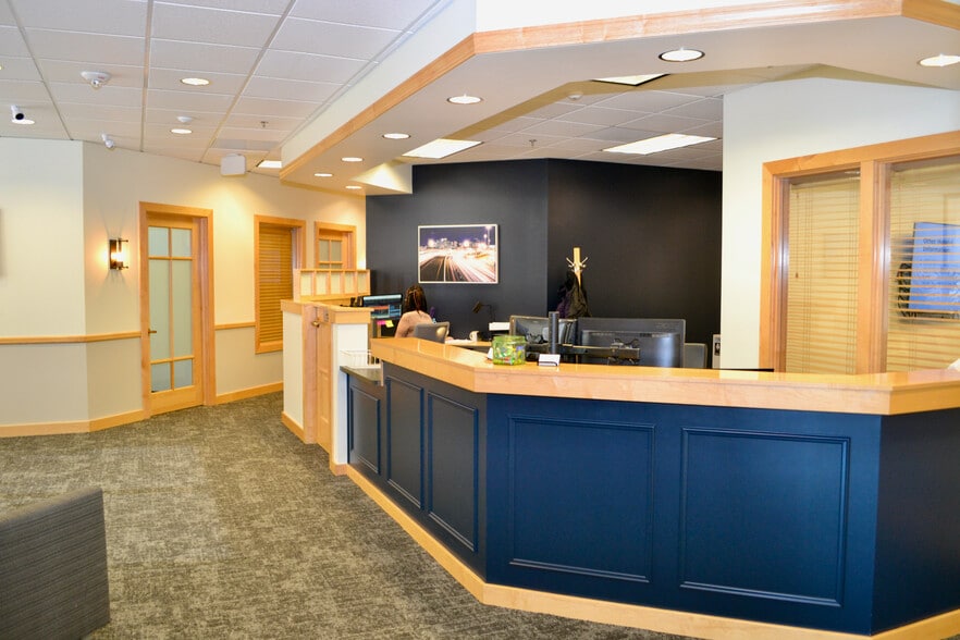 4610 S Ulster St, Denver, CO for lease - Building Photo - Image 3 of 13