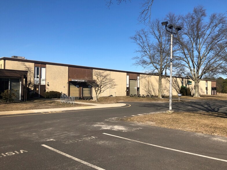 1710 State Route 34, Farmingdale, NJ for sale - Building Photo - Image 1 of 11