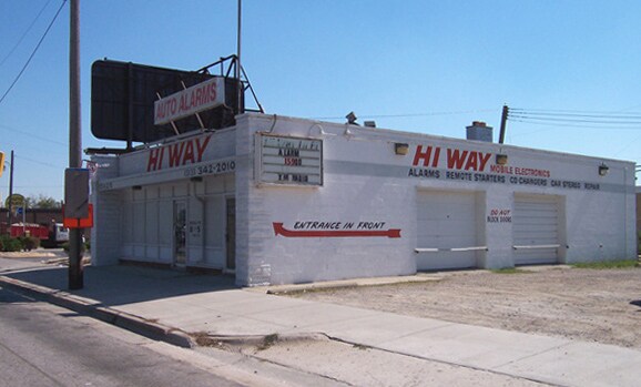 13625 W 8 Mile Rd, Detroit, MI for sale - Primary Photo - Image 1 of 1