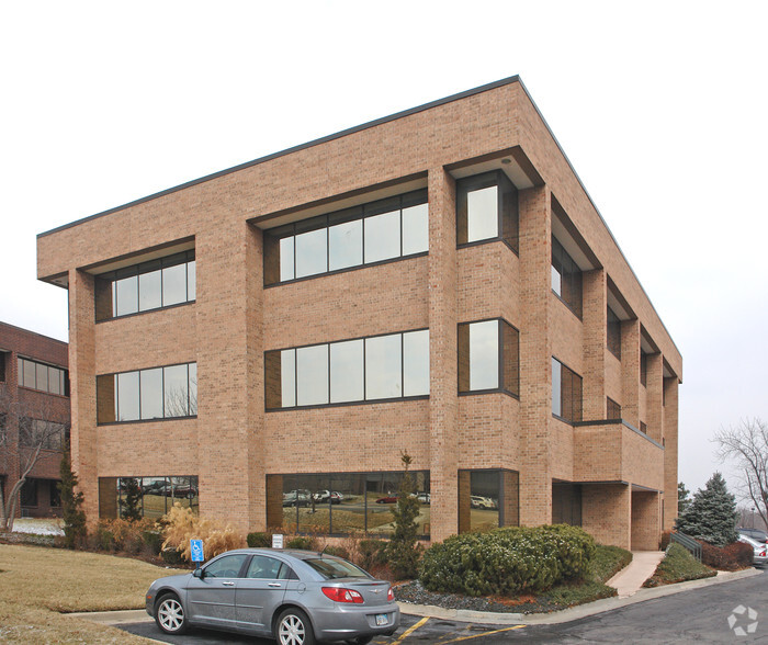 10965 Granada Ln, Overland Park, KS for lease - Building Photo - Image 3 of 6