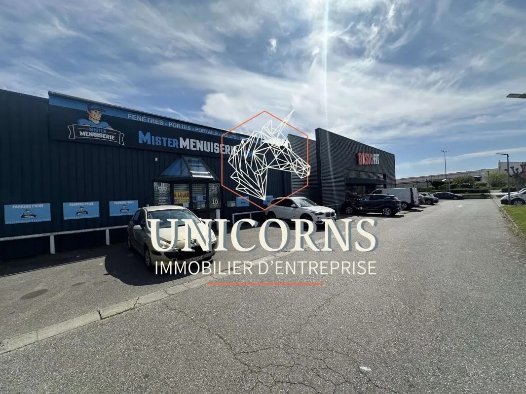 Retail in Portet-sur-Garonne for lease Building Photo- Image 1 of 5