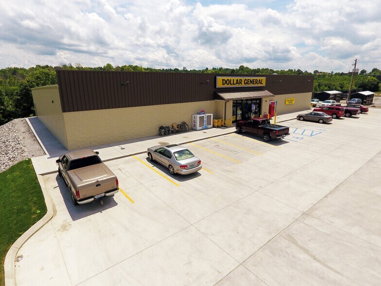 2354 S SR 67, Paragon, IN 46166