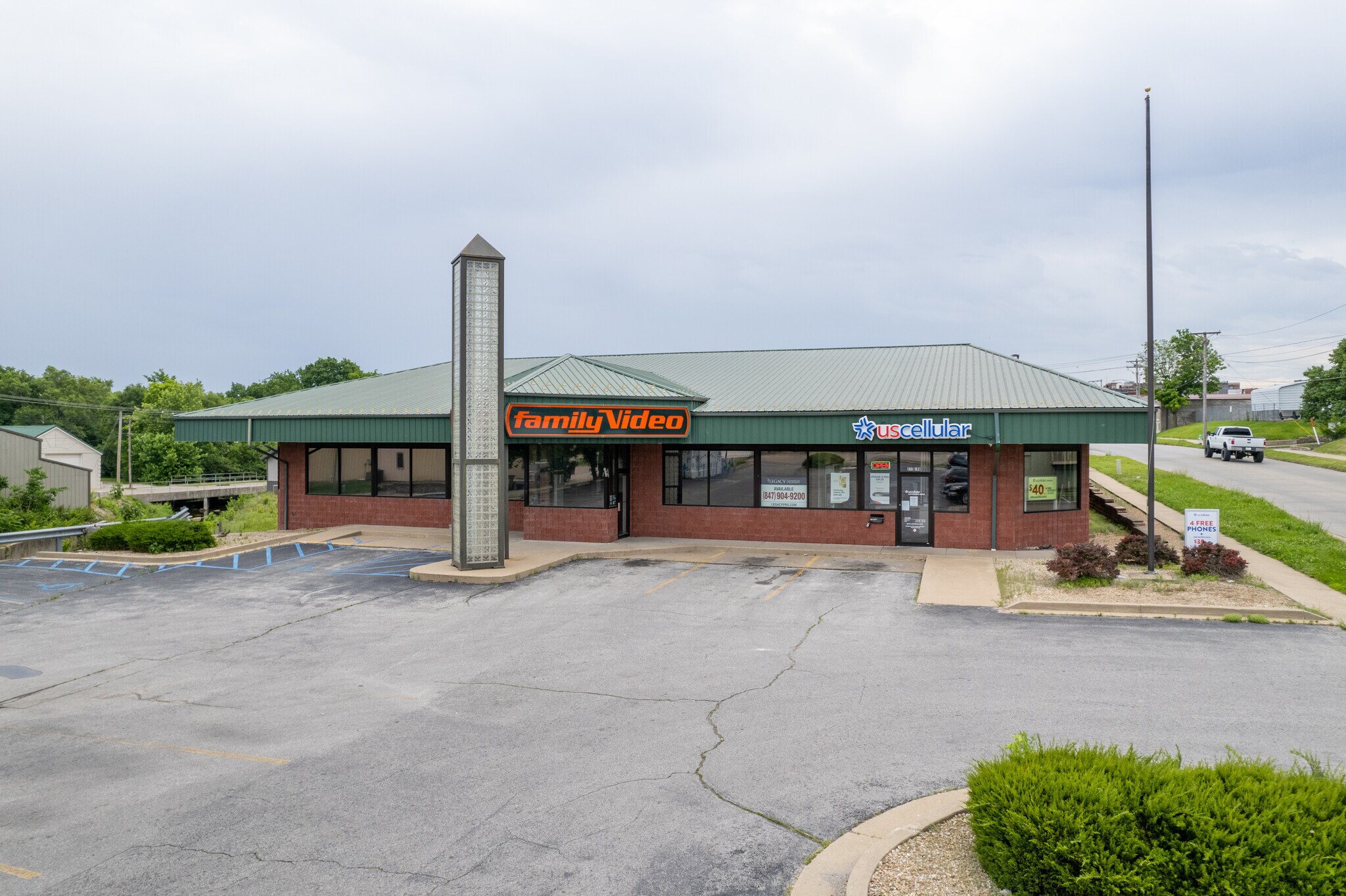 206 N Western St, Mexico, MO for lease Building Photo- Image 1 of 1