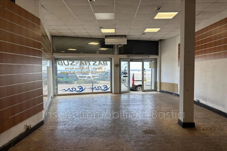 Retail in Ville-di-Pietrabugno for sale - Interior Photo - Image 1 of 4