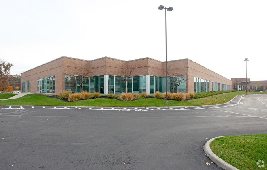 800 Tech Center Dr, Gahanna, OH for sale - Primary Photo - Image 1 of 1