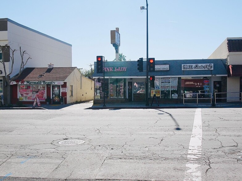 216-222 E Valley Blvd, San Gabriel, CA for sale - Primary Photo - Image 1 of 10