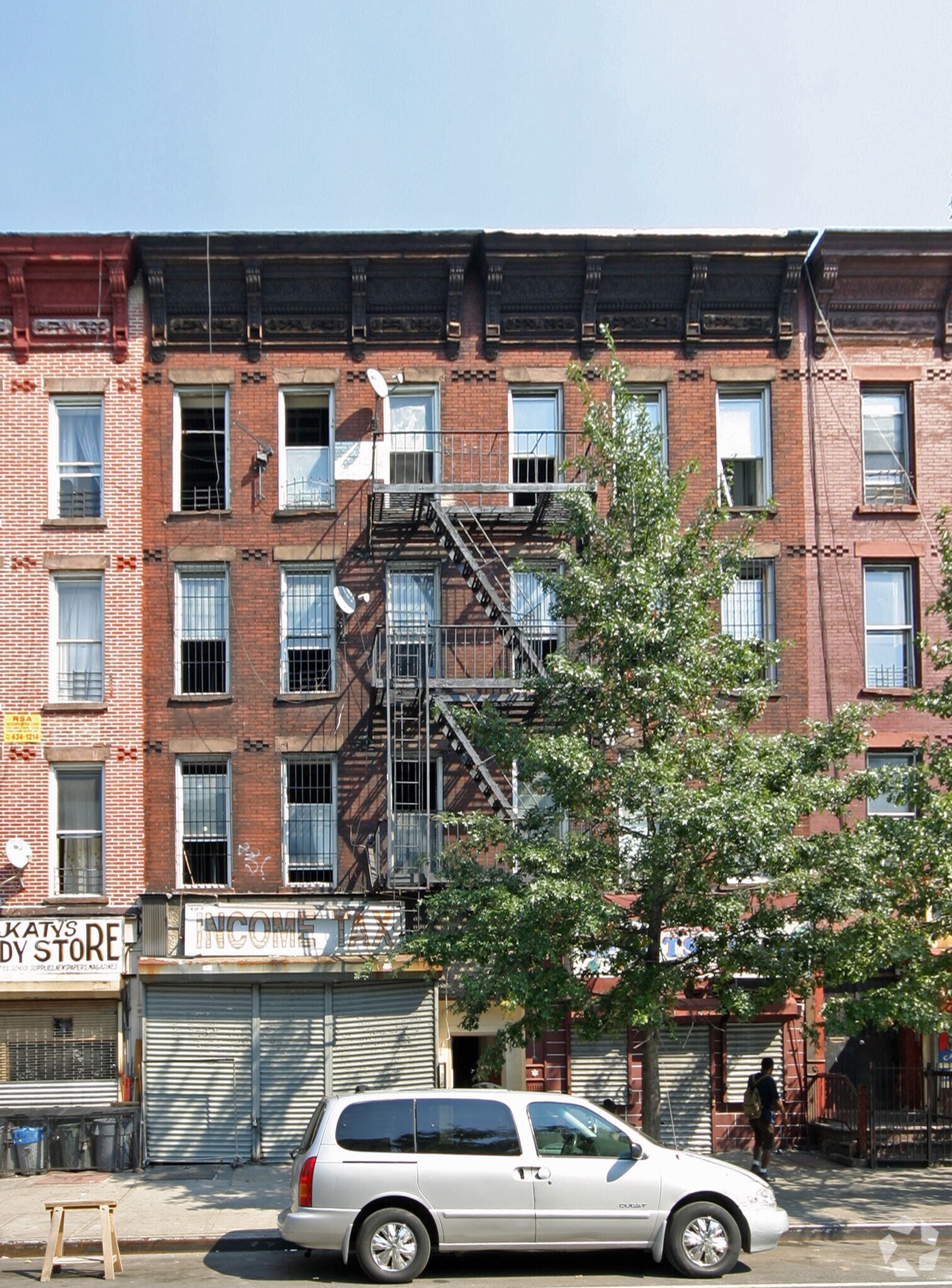 127 Tompkins Ave, Brooklyn, NY for sale Primary Photo- Image 1 of 1