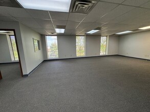 1446 Reynolds Rd, Maumee, OH for lease Interior Photo- Image 2 of 9