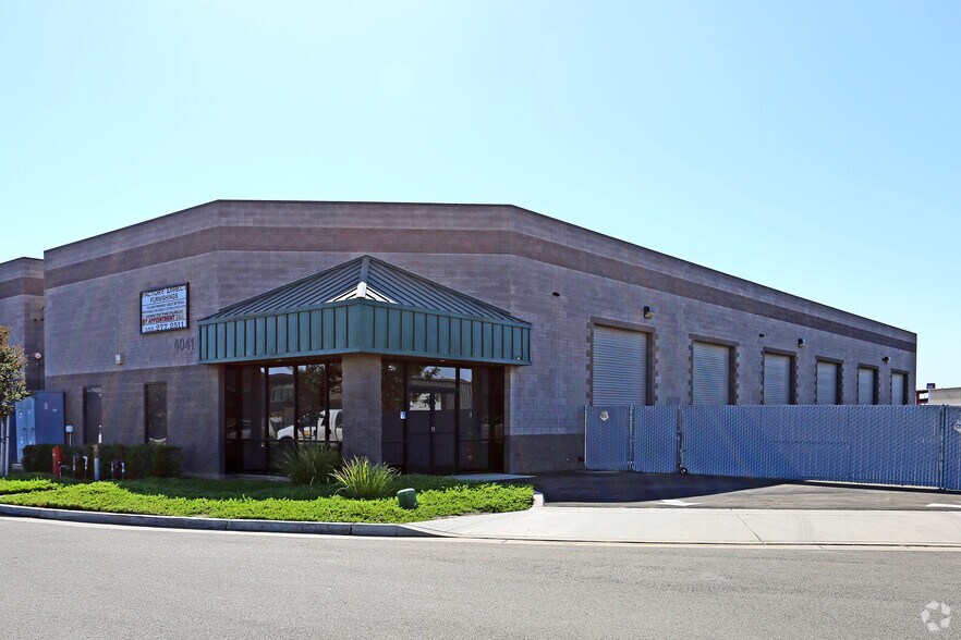 4041 W Ashcroft Ave, Fresno, CA 93722