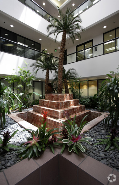 16485 Laguna Canyon Rd, Irvine, CA for lease - Lobby - Image 2 of 5