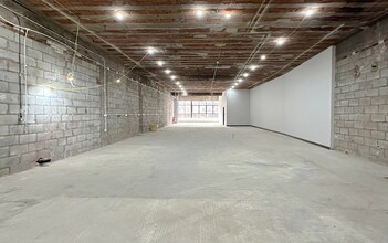 23 Central Way, Altrincham for lease Interior Photo- Image 1 of 2