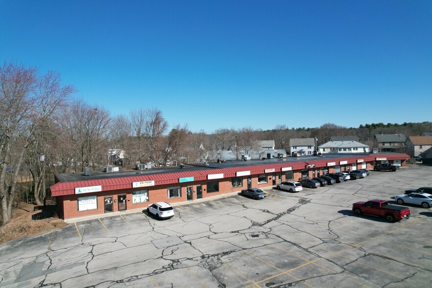 129-131 E Main St, Webster, MA for lease - Building Photo - Image 1 of 7