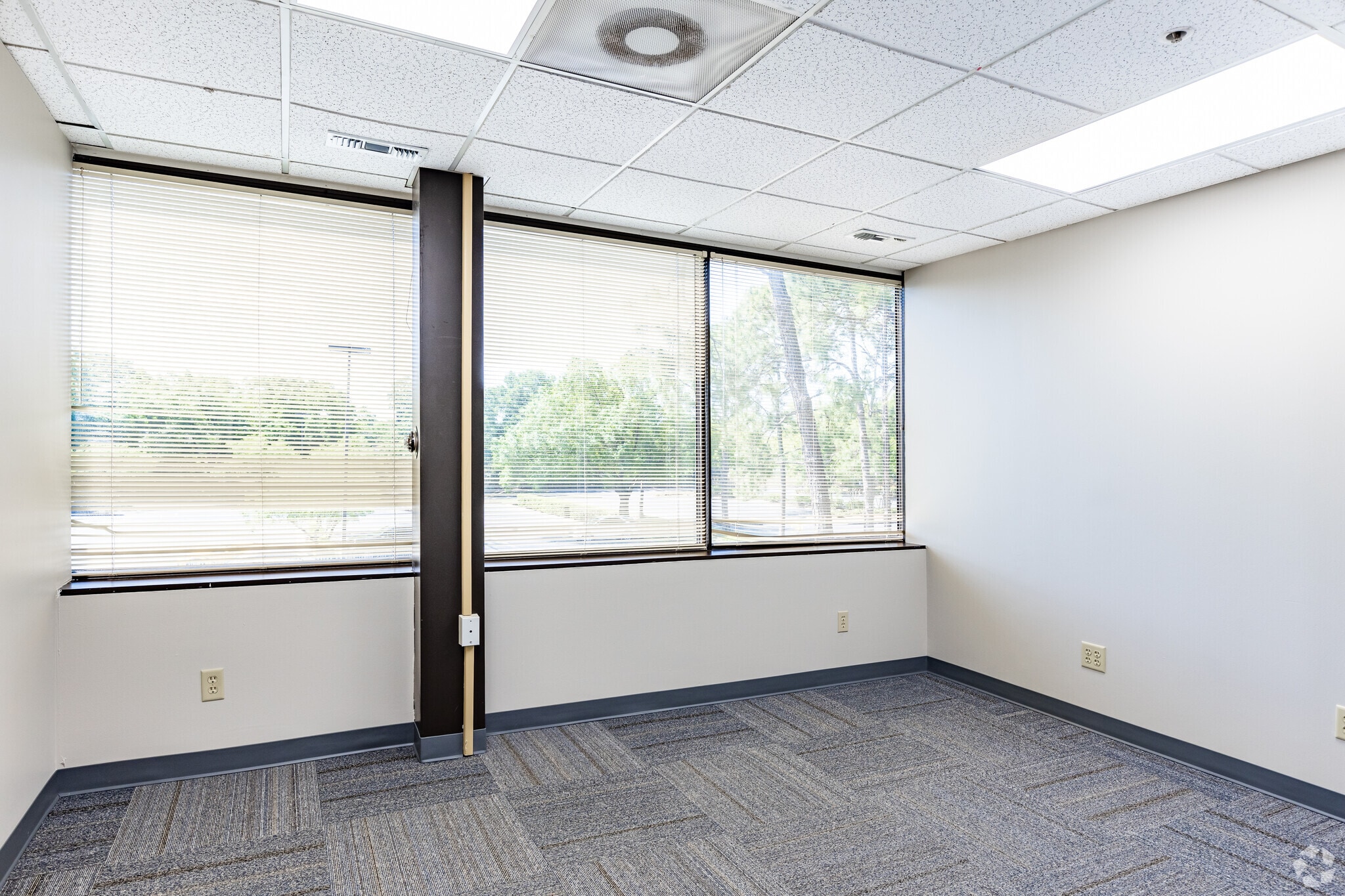 2400 Maitland Center Pky, Maitland, FL 32751 Maitland Office Center