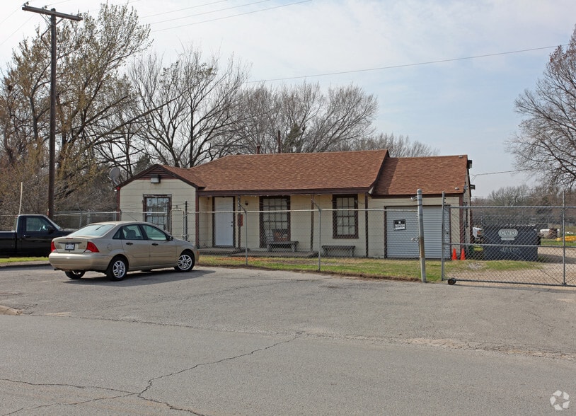 5401 S Peachtree Rd, Balch Springs, TX 75180