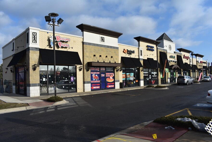 605-621 Roosevelt Rd, Maywood, IL for lease - Primary Photo - Image 1 of 11