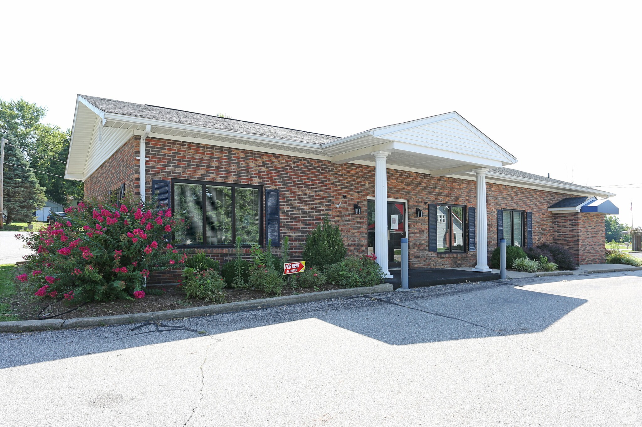 46 E State Road 60, Pekin, IN for sale Primary Photo- Image 1 of 1