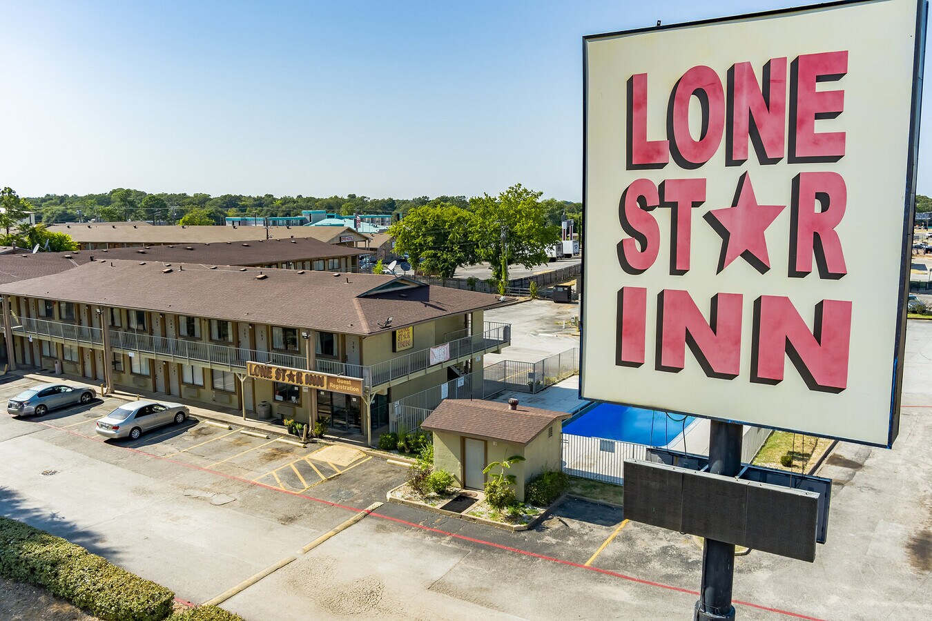 3236 W Gentry Pkwy, Tyler, TX 75702