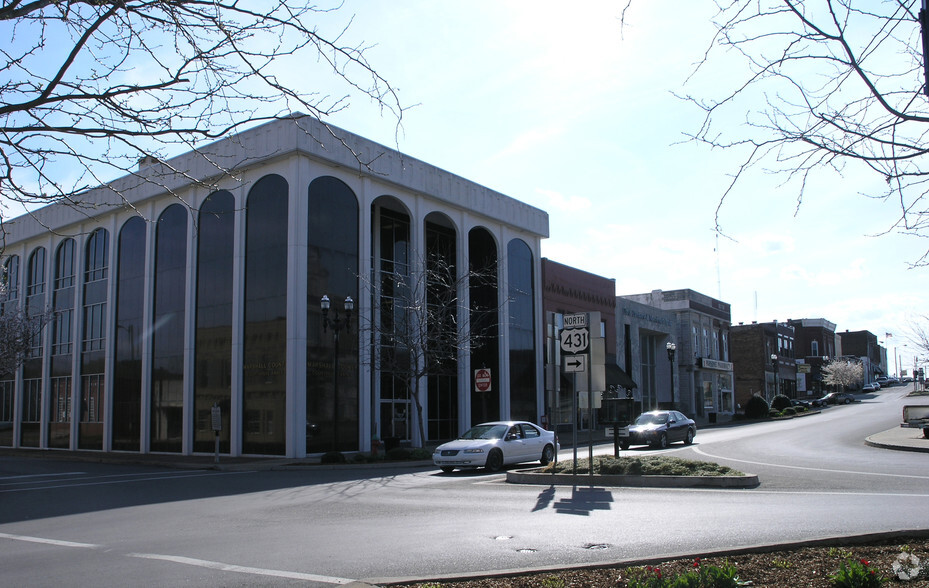 101-121 W Commerce St, Lewisburg, TN for sale - Primary Photo - Image 1 of 1