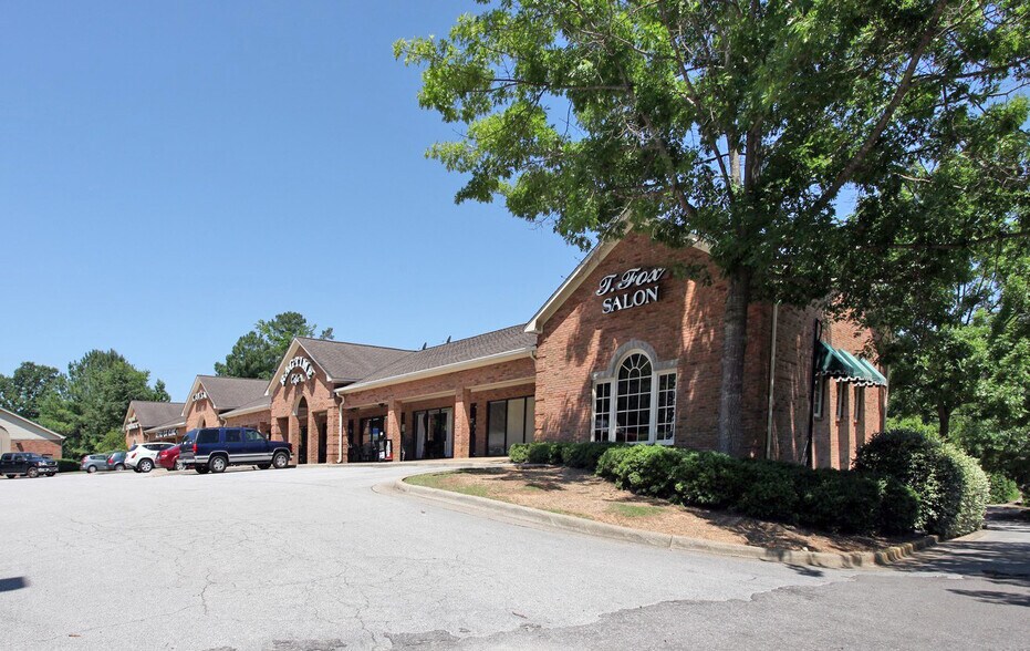 2080 Valleydale Rd, Birmingham, AL 35244