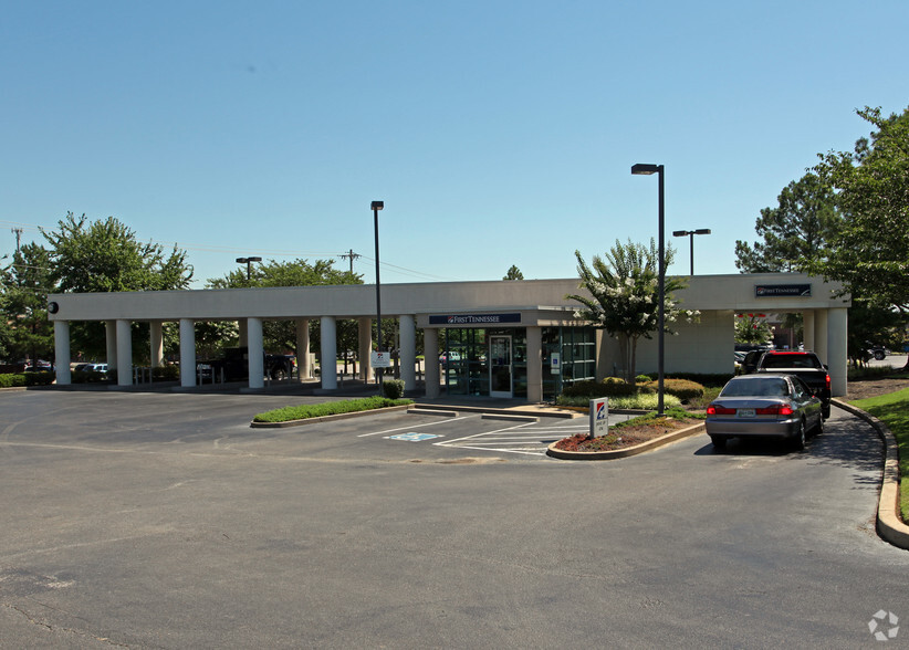 1740 N Germantown Pky, Cordova, TN for lease - Building Photo - Image 2 of 2