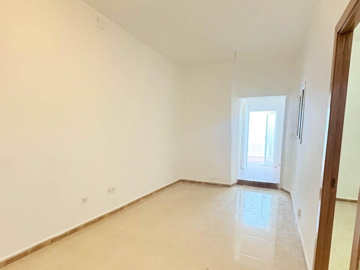 Olesa de Montserrat, BAR 08640 - Unit 1 -  - Interior Photo - Image 1 of 8