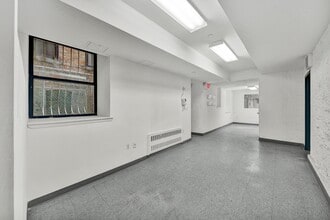 218 W 113th St, New York, NY for lease Interior Photo- Image 2 of 7