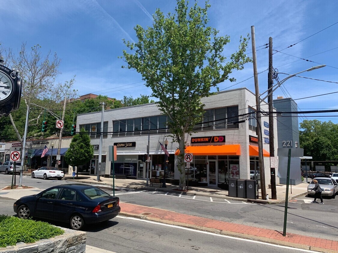 217-223 E Hartsdale Ave, Hartsdale, NY for sale Building Photo- Image 1 of 8