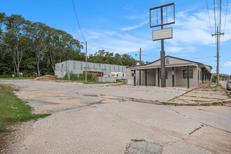 6500 Railroad Ave, Omaha, NE for lease Building Photo- Image 2 of 26