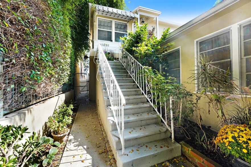 1031-1033 10th St, Santa Monica, CA for sale - Building Photo - Image 3 of 12