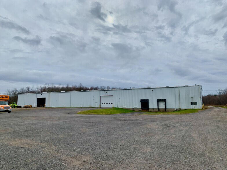 3629 County Route 4, Oswego, NY 13126