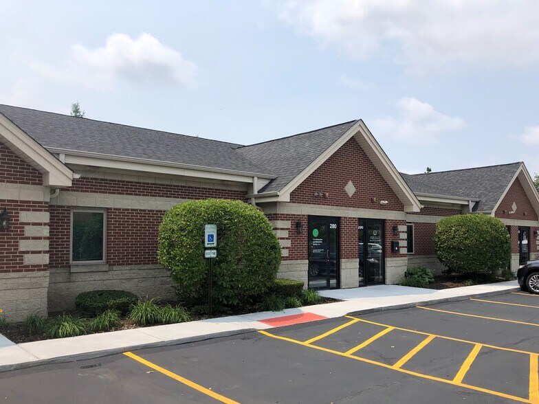 250300 Stonegate Rd, Algonquin, IL 60102