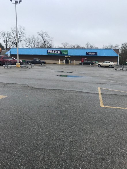 502 N 2nd St, Booneville, MS for sale - Building Photo - Image 1 of 1