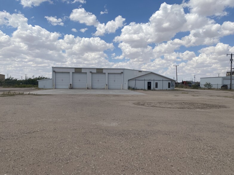 101 North County Road West, Odessa, TX for lease - Building Photo - Image 2 of 10