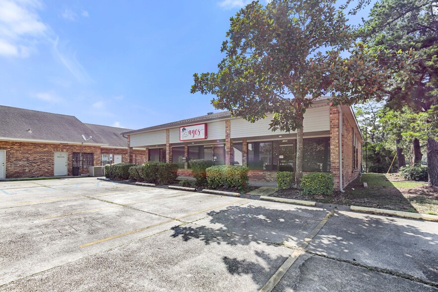 1358 Corporate Square Dr, Slidell, LA for sale - Building Photo - Image 1 of 14