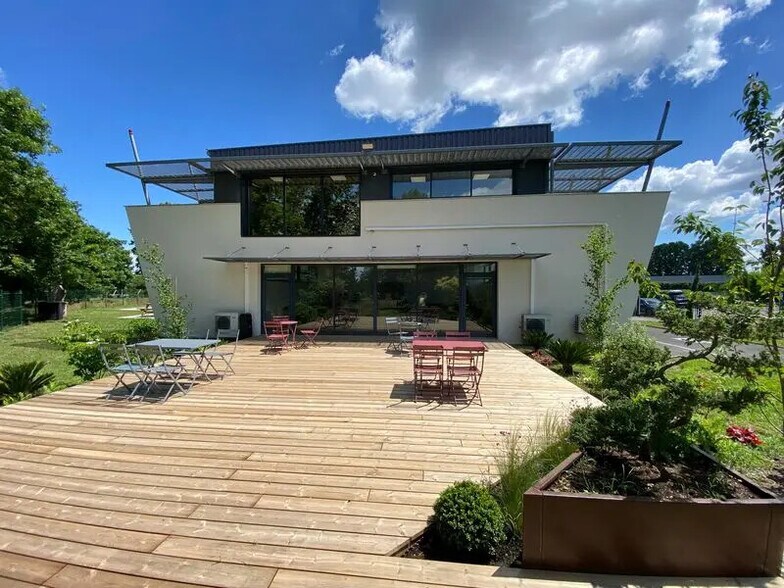 Office in Bruges for lease - Building Photo - Image 1 of 7