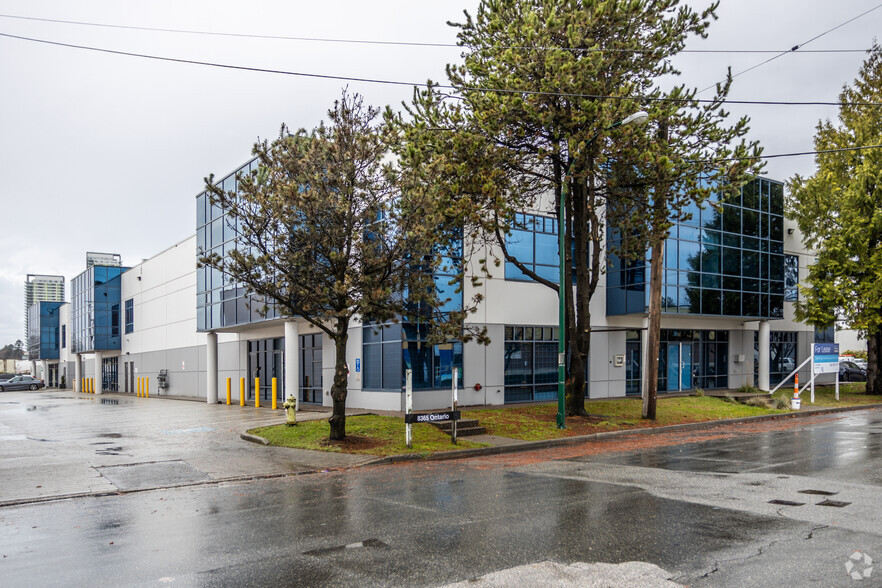 8365-8375 Ontario St, Vancouver, BC for lease - Building Photo - Image 2 of 5