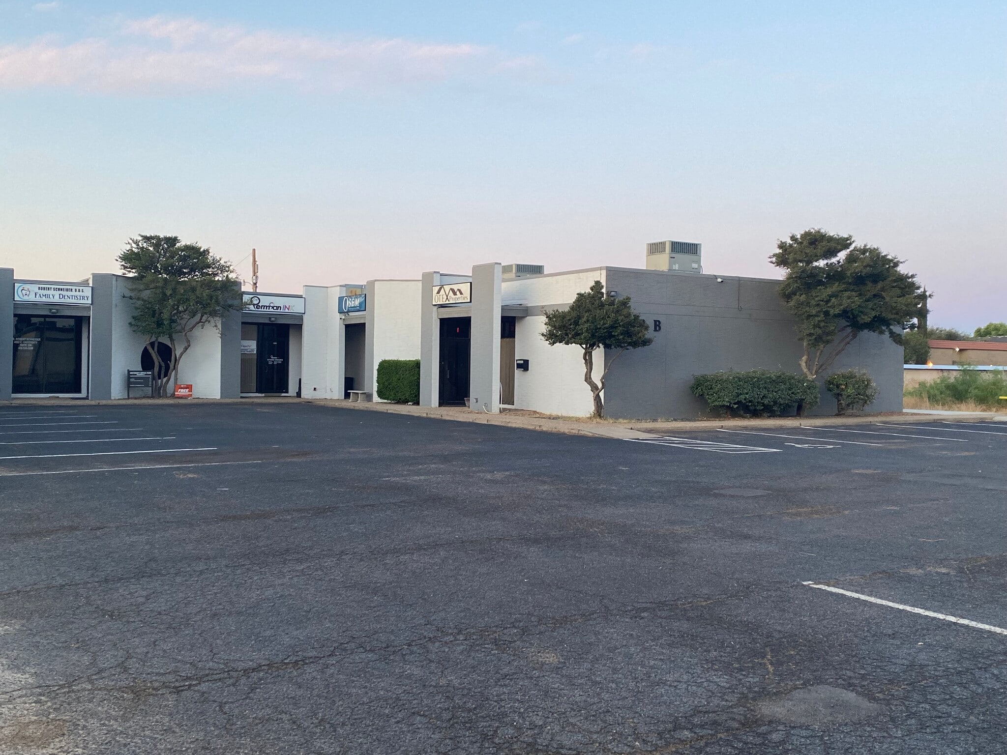 4692 E University Blvd, Odessa, TX for lease Building Photo- Image 1 of 7