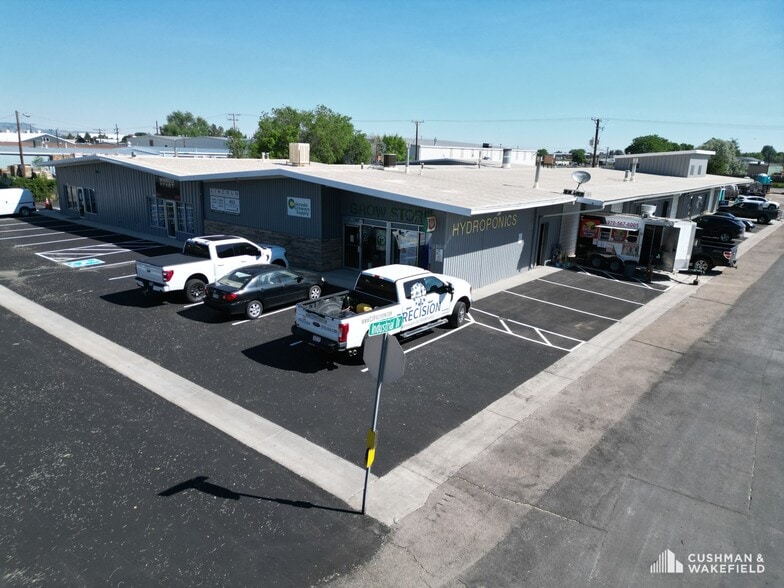 2002-2016 E Lincoln Ave, Fort Collins, CO for lease - Building Photo - Image 1 of 4