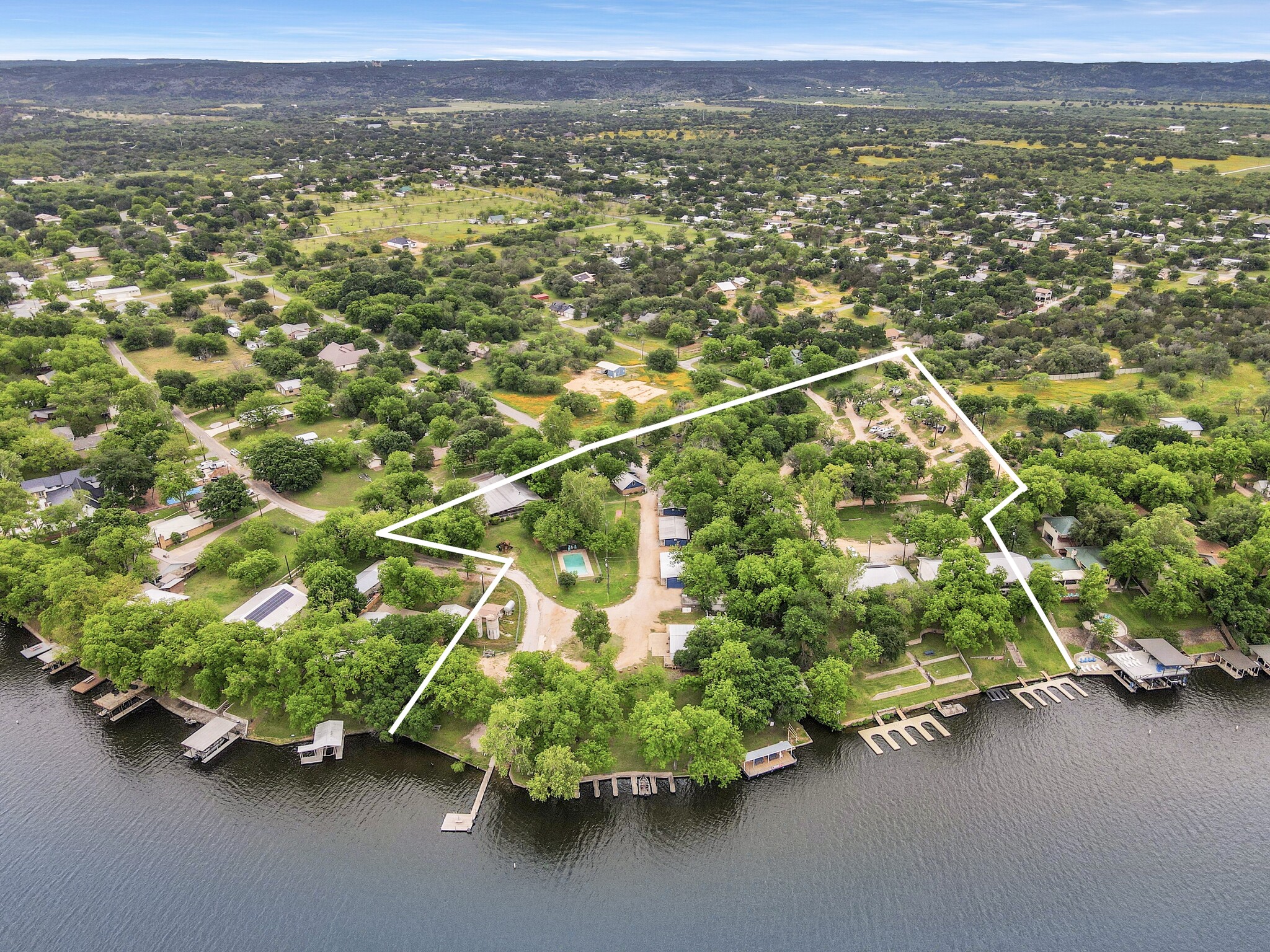 408 Clen Oak Pky, Burnet, TX for sale Primary Photo- Image 1 of 1