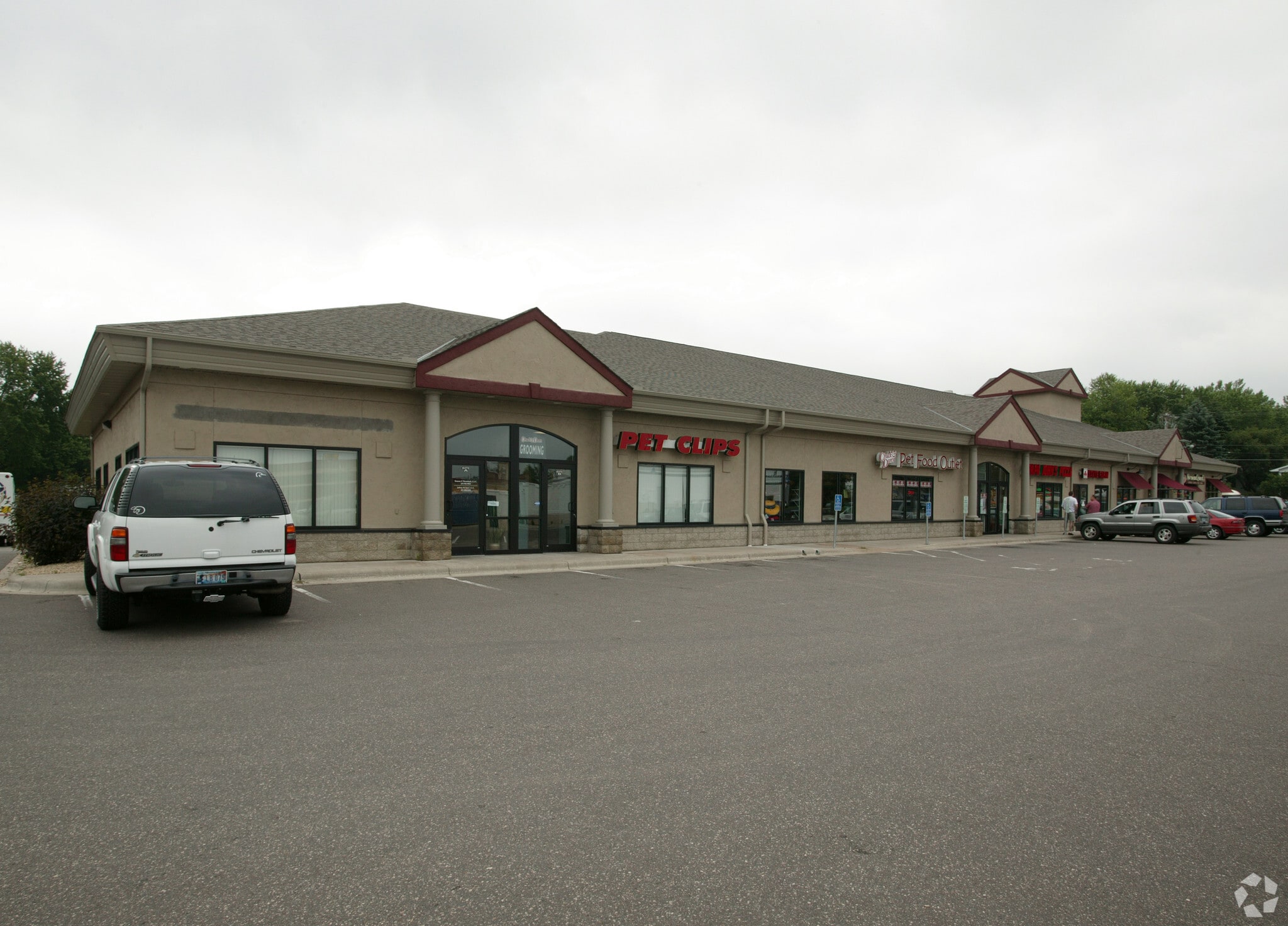 843 W Broadway Ave, Forest Lake, MN 55025 Broadway Commons