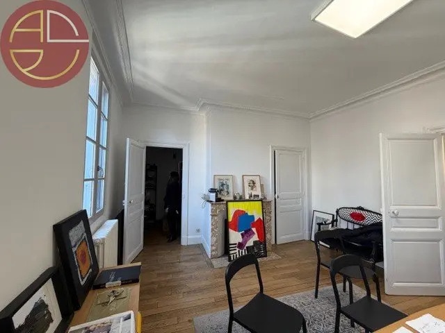 Office in Toulouse for lease - Interior Photo - Image 1 of 6