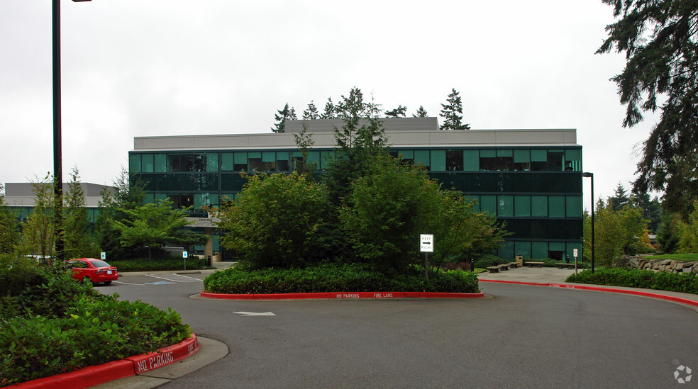 2018 156th Ave NE, Bellevue, WA for lease - Building Photo - Image 1 of 3