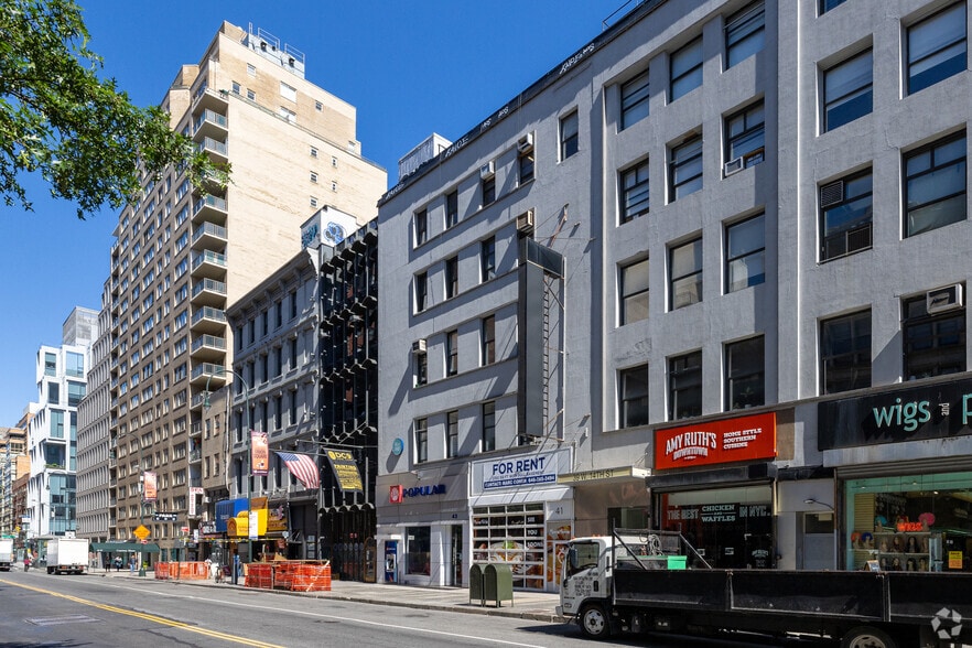 41-43 W 14th St, New York, NY for lease - Building Photo - Image 3 of 4